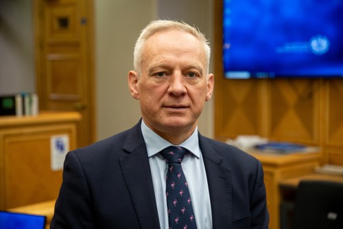 Malcolm Graham Chief Executive Officer